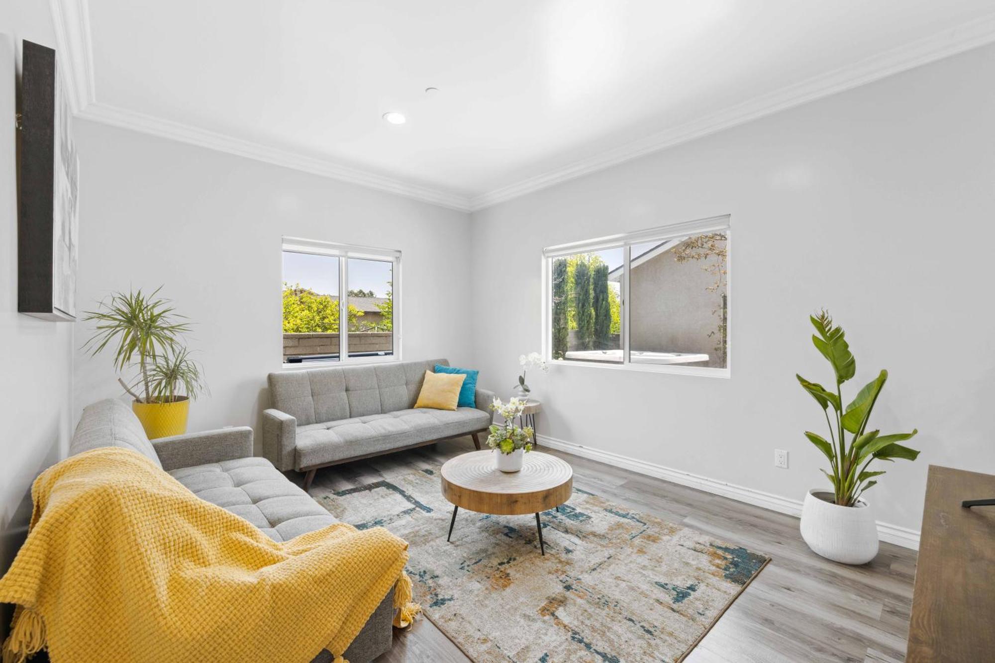 Stylist Home In Convenient Location! Temple City Экстерьер фото